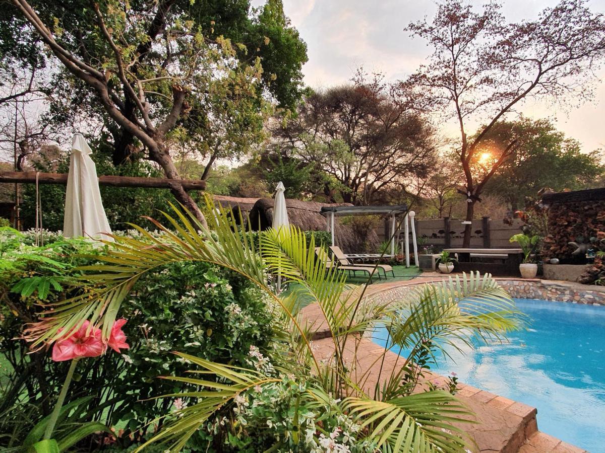 Hostel Backpackers Victoria Falls